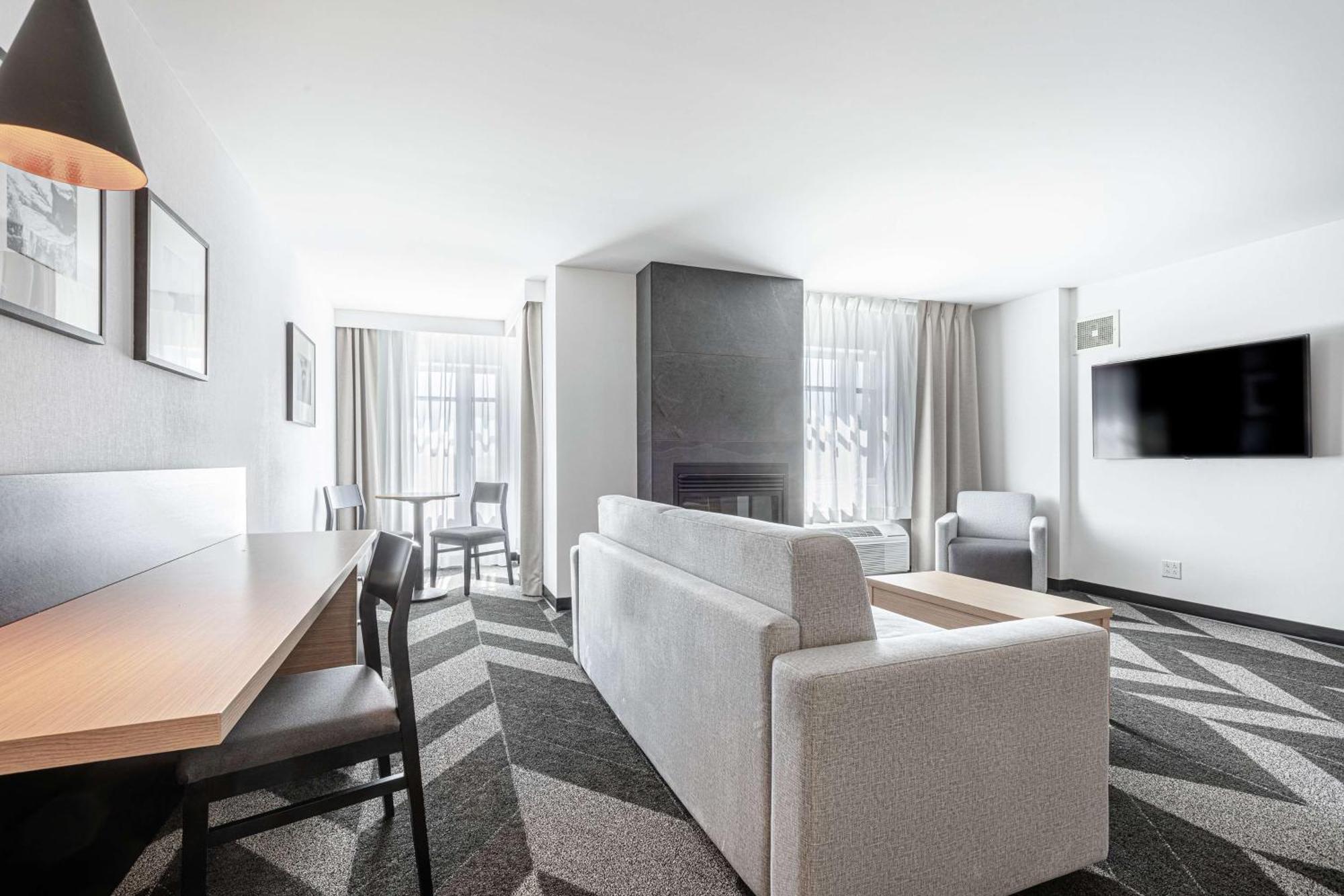 Doubletree By Hilton Quebec Resort Exteriör bild